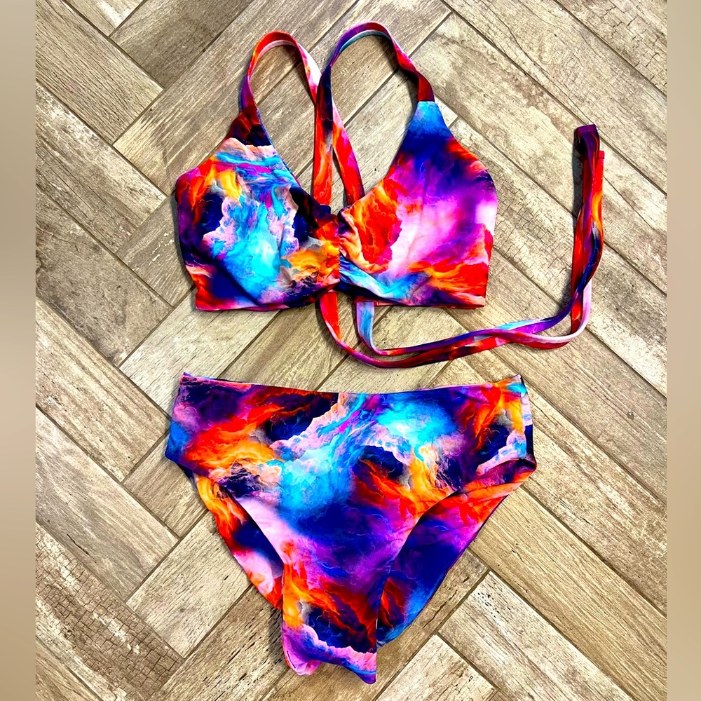 Gorgeous Hand made bikini. Fully reversible 👙